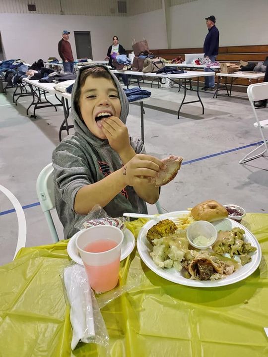 kid eating food